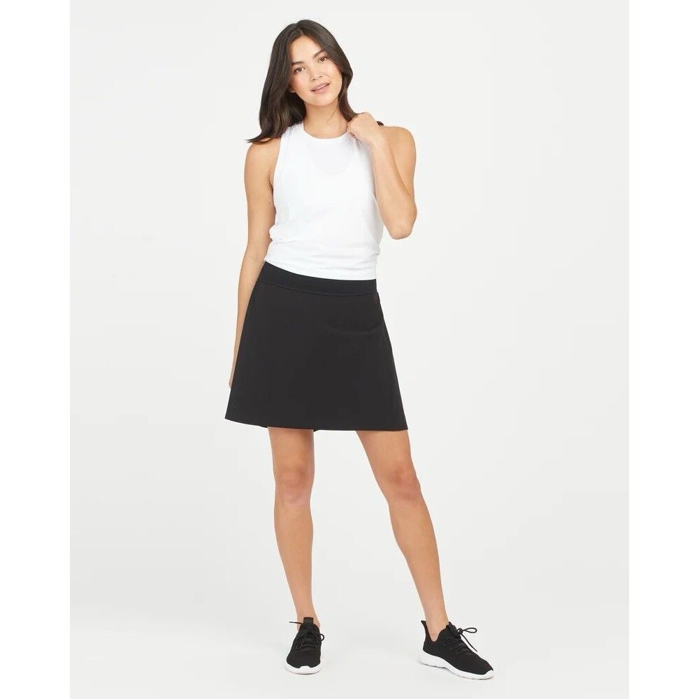 SPANX Shape Get Moving Black Skort Activewear Perforated Shorts Women’s Sz S